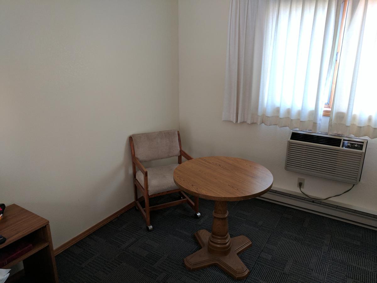 Travelodge By Wyndham Three Forks Esterno foto